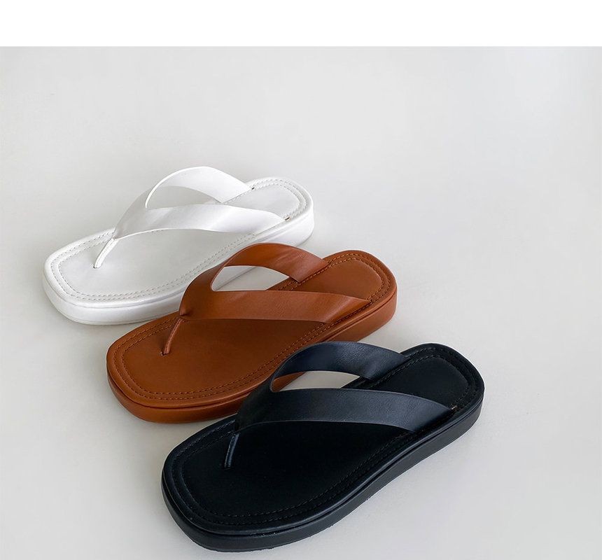 platform flip flop sandals